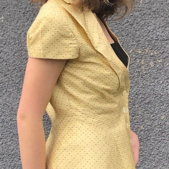 💛 Vintage 100% Silk Top with Classic Fit - Picture 2 of 8